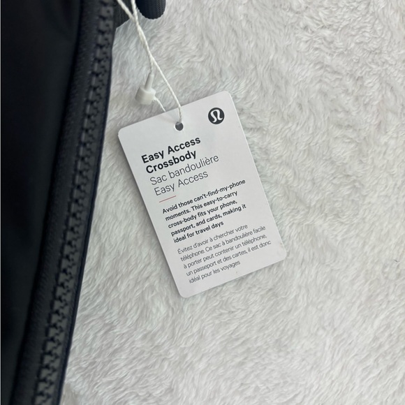 Lululemon Easy Access Crossbody Bag 1.5L NWT - Picture 4 of 5
